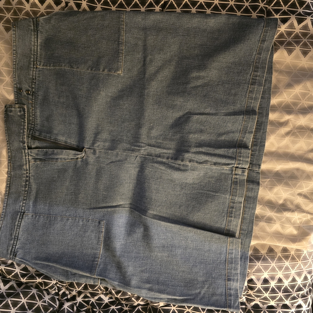 Blue Denim Skirt with Pockets